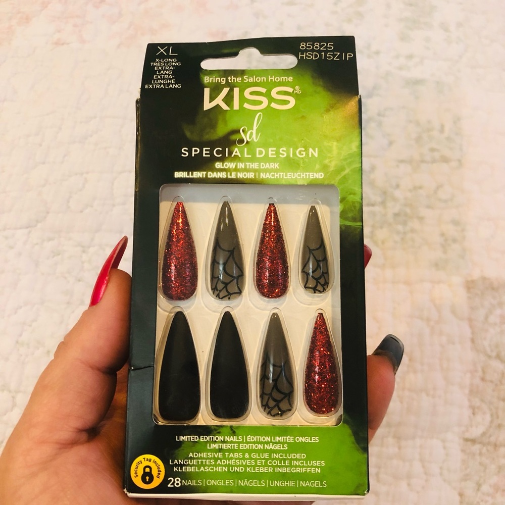 LIMITED EDITION HALLOWEEN NAILS